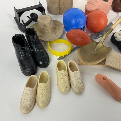 -211- COLLECTIBLE | 1960â€™s Ken Doll Clothing & Accessories