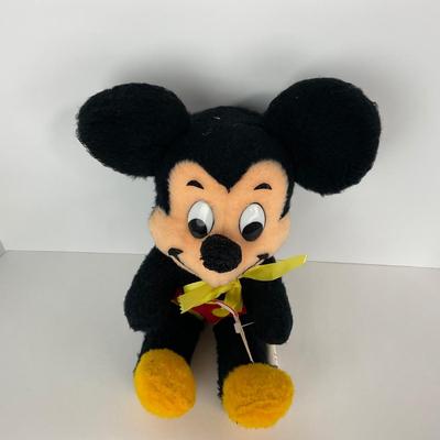-212- COLLECTIBLE | 1960â€™s Mickey Mouse With Tags & Booklet