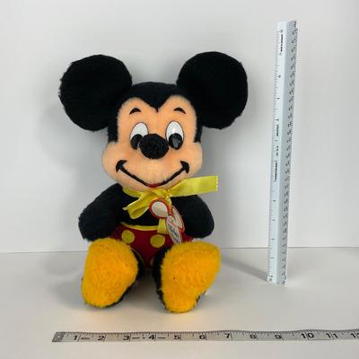 -212- COLLECTIBLE | 1960â€™s Mickey Mouse With Tags & Booklet