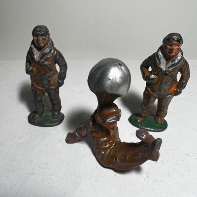Three Barclay Airman Soldiers