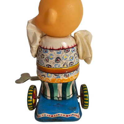 Metal Wind Up Drummer Boy Toy