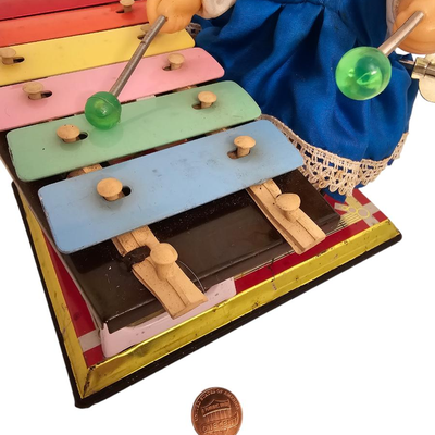 wind up tin toy musical