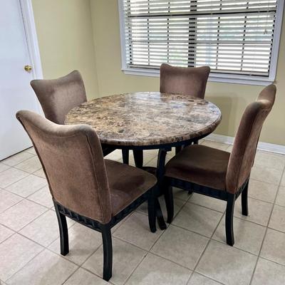 ASHLEY FURNITURE  Table & Chairs *Read Details