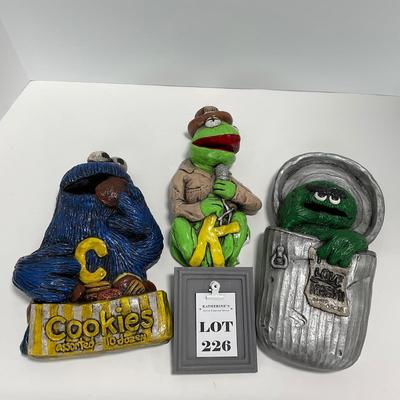 -226- COLLECTIBLE | 1970â€™s Sesame Street Chalkware Art