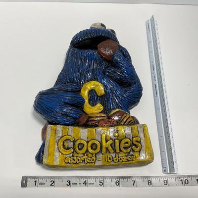-226- COLLECTIBLE | 1970â€™s Sesame Street Chalkware Art