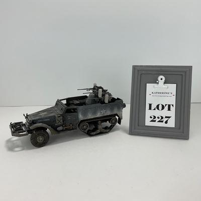 -227- TANK | Unimax/Forces Of Valor Half Track Tank | 1:32 Scale