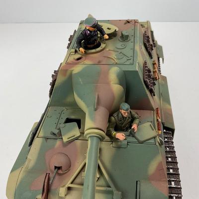 -231- TANK | 21st Century Toys German World War 2 Tank | 1:32 Scale
