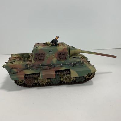 -231- TANK | 21st Century Toys German World War 2 Tank | 1:32 Scale