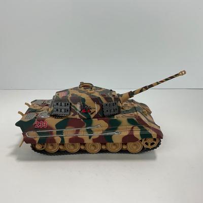 -233- TANK | New Sun World War 2 Tank | 1:32 Scale