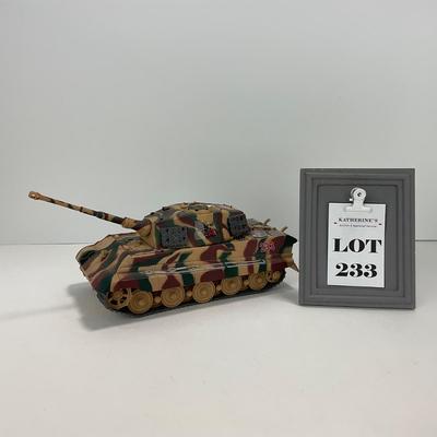 -233- TANK | New Sun World War 2 Tank | 1:32 Scale