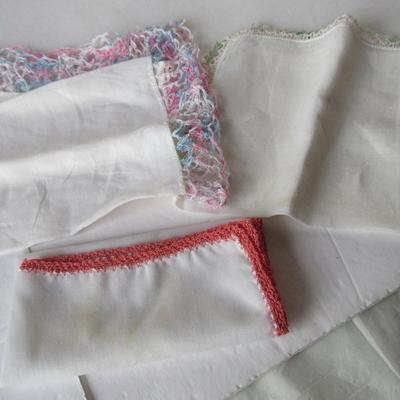 Lot 116: Lot of Ladies Vintage Hankies