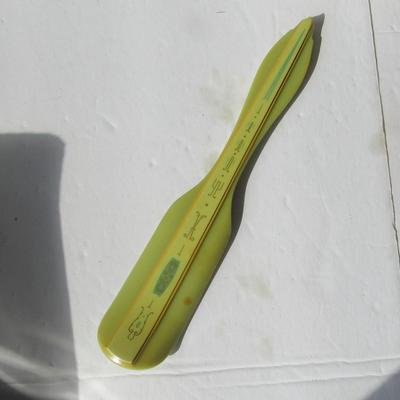 Lot 118:  Vintage Ladies Lot, Fans, Shoe Horn, Gloves