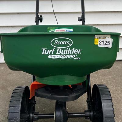 Scotts Turf builder