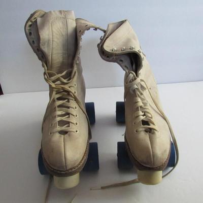 Lot 121:  Ladies Older Roller Skates