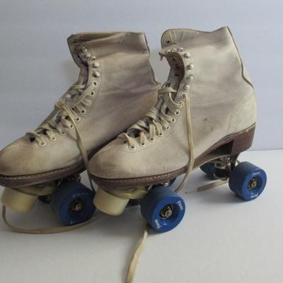 Lot 121:  Ladies Older Roller Skates