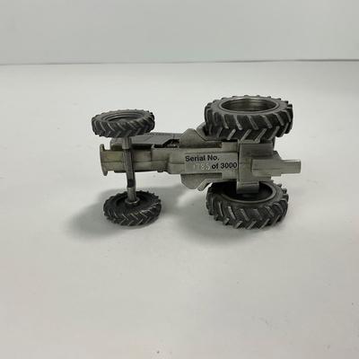 -235- COLLECTIBLE | John Deere 4600 Compact Utility Tracroe | Pewter