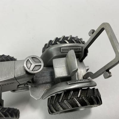 -235- COLLECTIBLE | John Deere 4600 Compact Utility Tracroe | Pewter