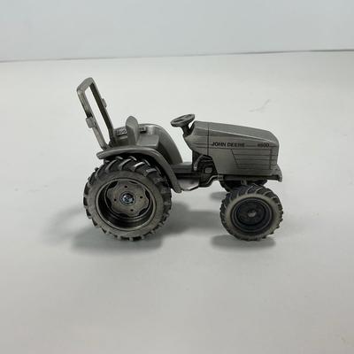 -235- COLLECTIBLE | John Deere 4600 Compact Utility Tracroe | Pewter