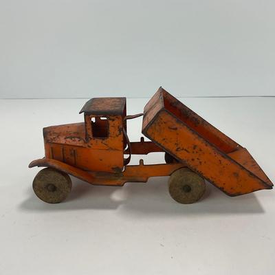 -238- TOY | 1930â€™s Metal Orange Dump Truck