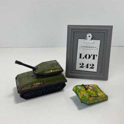 -242- TOYS | Vintage Tin Toy Tanks