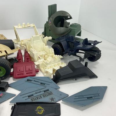 -244- COLLECTIBLE | Miscellaneous Vintage GI Joe Parts & Pieces