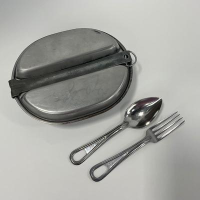 -247- MILITARY | 1944 US Army Mess Kit