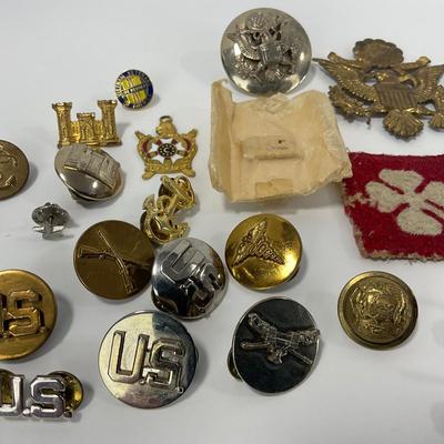 -251- MILITARY | Vintage Military Army Pins & Buttons