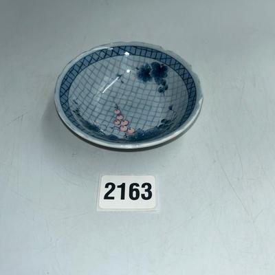 Ceramic dishes