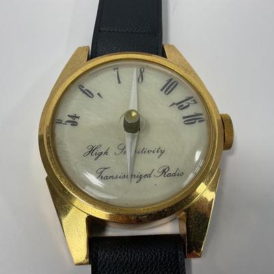 -255- COLLECTIBLE | 1960â€™s Large Watch Radio