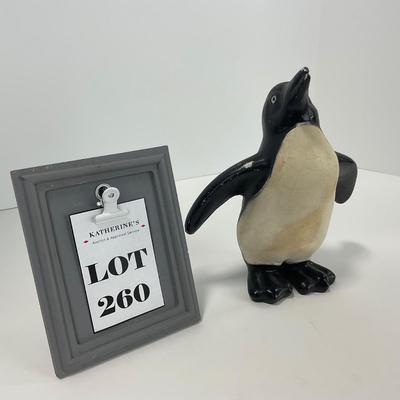 -260- COLLECTIBLE | Vintage Penguin Statue