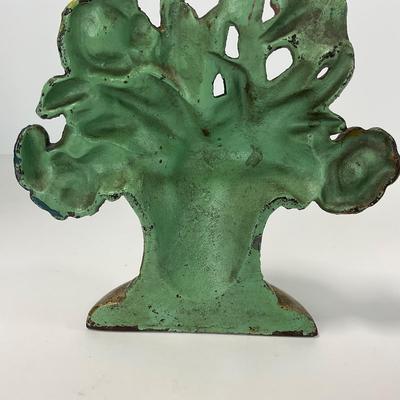 -269- VINTAGE | Antique Cast Iron Flower Basket Doorstop
