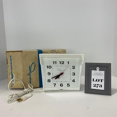 -273- COLLECTIBLE | 1950â€™s Ingraham Wall Clock With Box