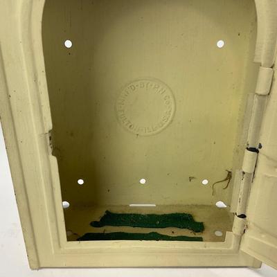 -274- VINTAGE | Painted Metal Mailbox