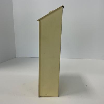 -274- VINTAGE | Painted Metal Mailbox