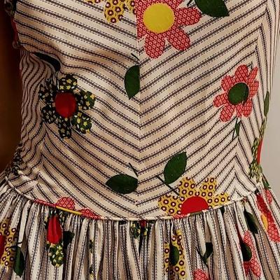 Vtg 1950s  Kay Evans Fit & Flare Flower Power cotton dress
