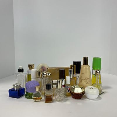 -277- COLLECTIBLE | Vintage Avon Bottles & Containers