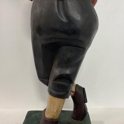 -284- COLLECTIBLE | Wooden Golfer & Gold Club