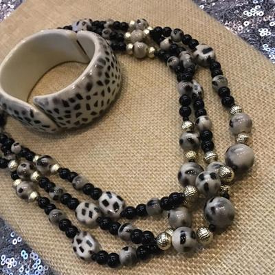 Plastic Clamper Bracelet and Necklace  Set