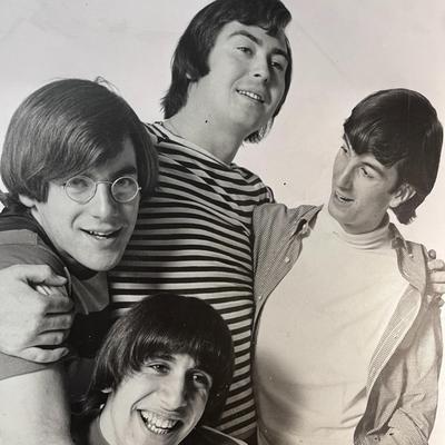 VINTAGE LOVINâ€™ SPOONFUL BAND PHOTO POSTER ON THICK BOARD