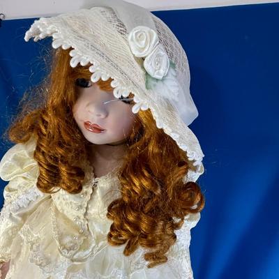 NEW WITH TAG WILLIAM TUNG PORCELAIN RED HAIRED â€œKELLYâ€ DOLL LACY SATIN OUTFIT