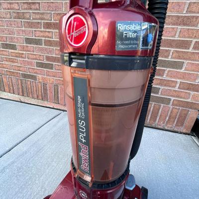 HOOVER CLYCLONIC UPRIGHT VACUUM CLEANER HARD FLOORS AND CARPETS
