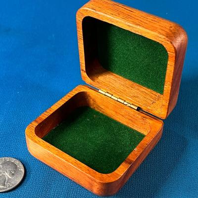 LASER CARVED WOOD TRINKET BOX HAWAIIAN QUILT PATTERN CROWN, KAHILI & FAN