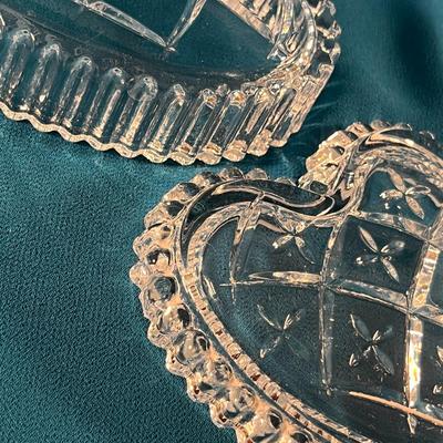 CRYSTAL HEART SHAPED COVERED DISH/ TRINKET BOX