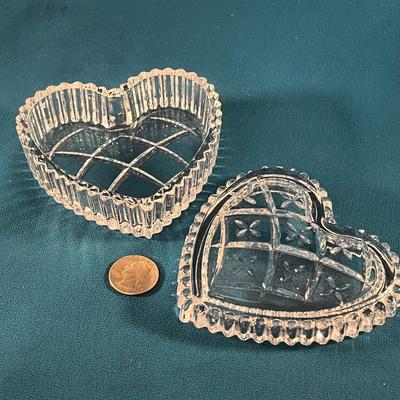 CRYSTAL HEART SHAPED COVERED DISH/ TRINKET BOX