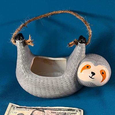 CUTE HANGING CERAMIC SLOTH PLANTER