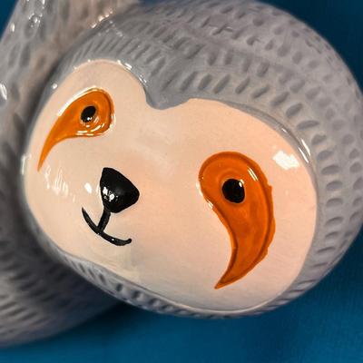 CUTE HANGING CERAMIC SLOTH PLANTER