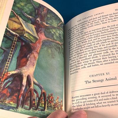 â€œTHE SWISS FAMILY ROBINSONâ€ BOOK by JOHANN WYSS c. 1949 ILLUSTRATED