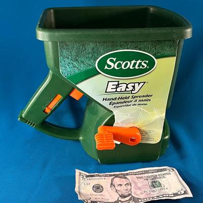 SCOTTS EASY HAND-HELD SPREADER LAWN TOOL