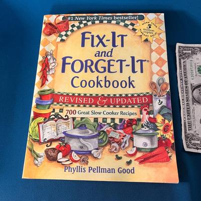 â€œFIX IT AND FORGET IT COOKBOOKâ€ 700 SLOW COOKER RECIPES