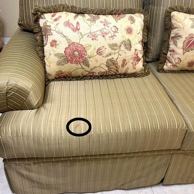 STYLE LINE Couch & Loveseat *Read Details